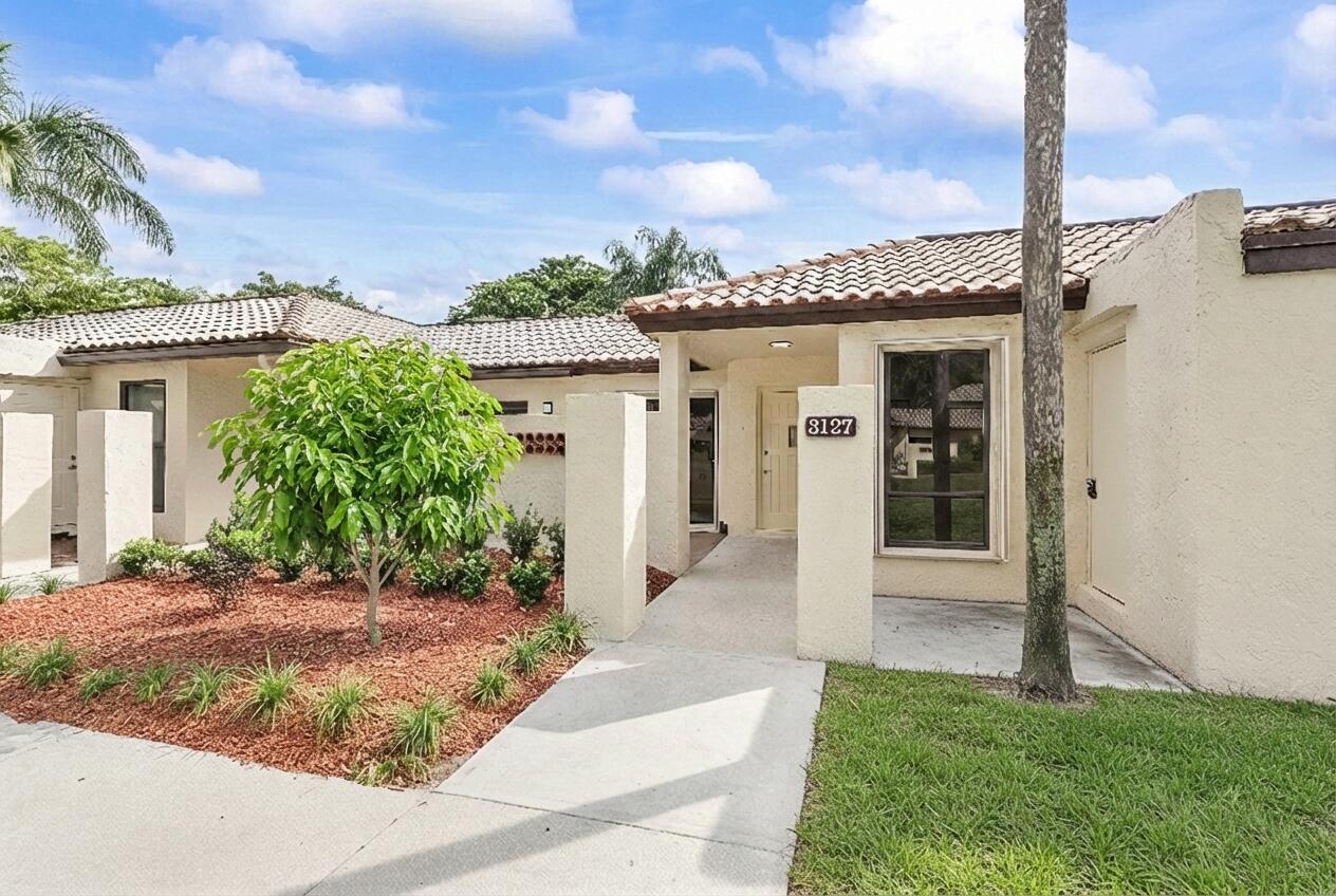 3127 Kingswood Terrace, Boca Raton FL 33431 photo 2