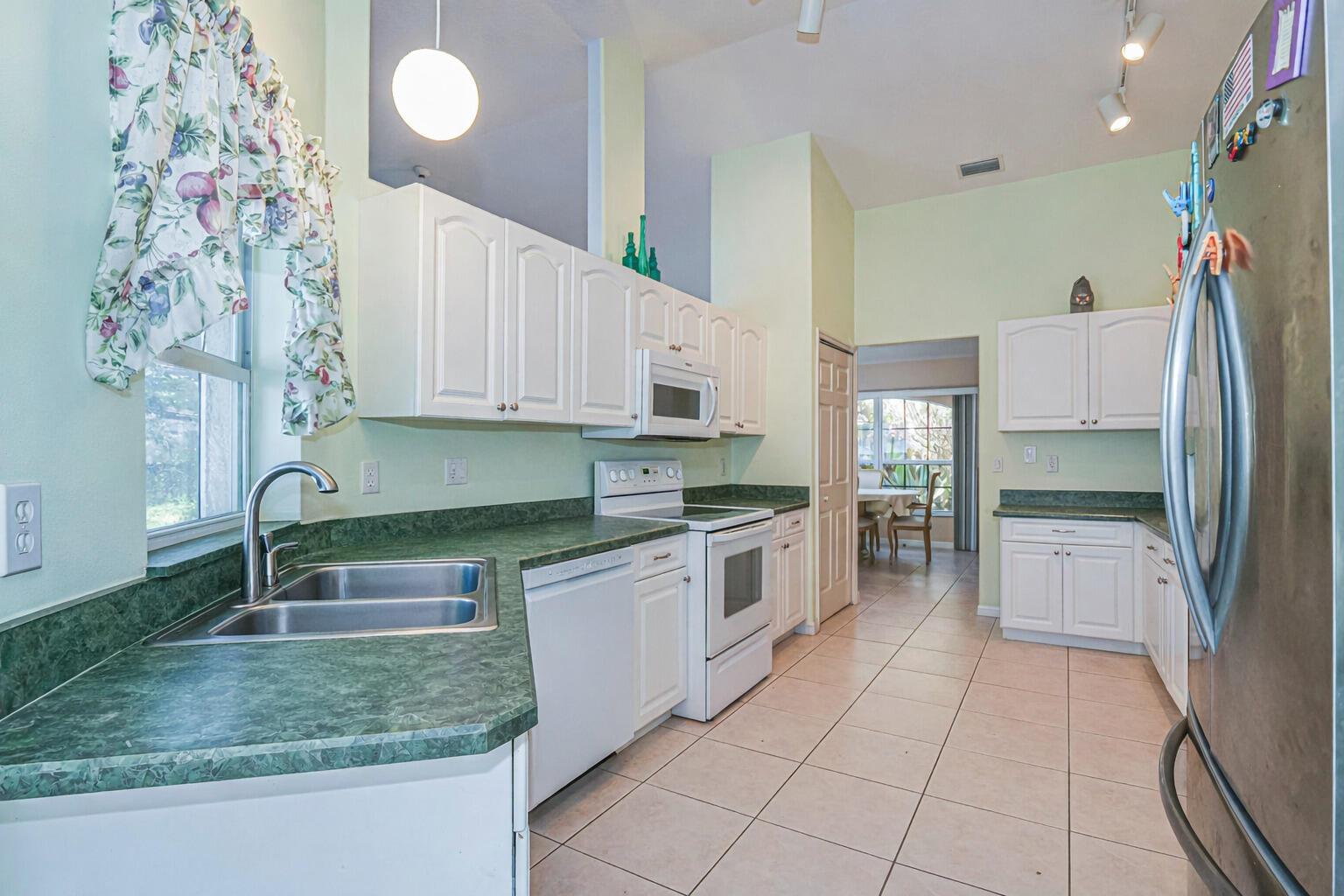 1686 Coral Reef Street, Sebastian FL 32958 photo 5