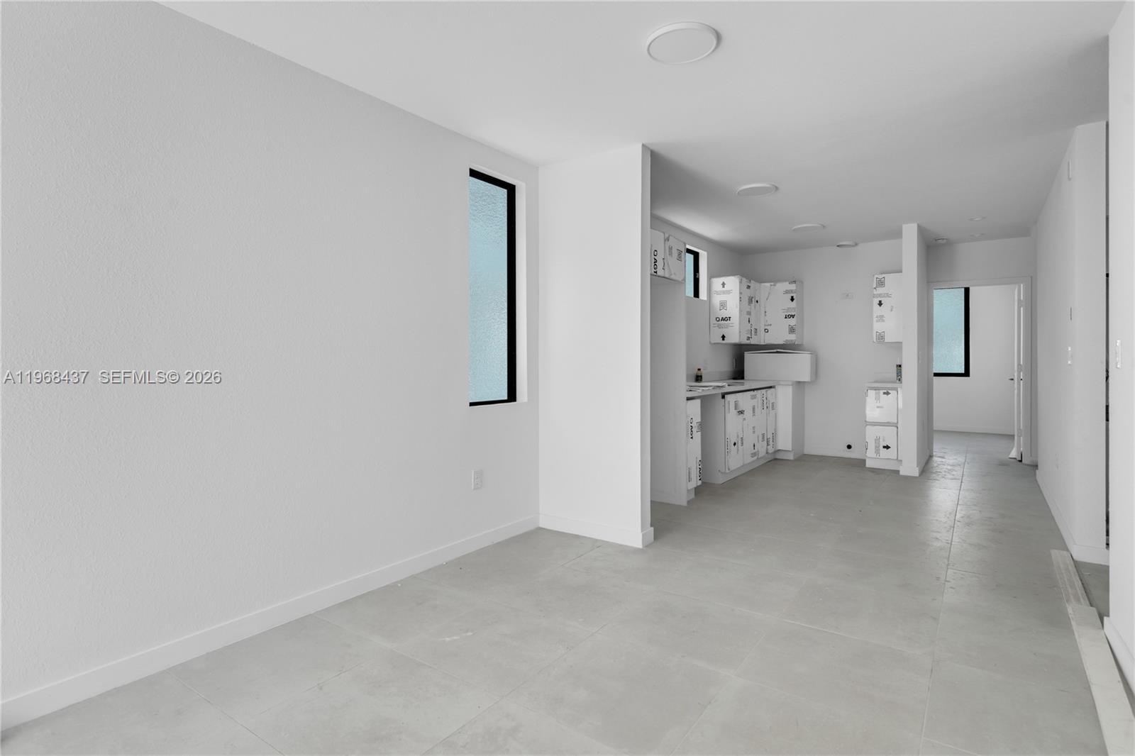 1658 NW 1st St # A, Miami FL 33125 photo 2