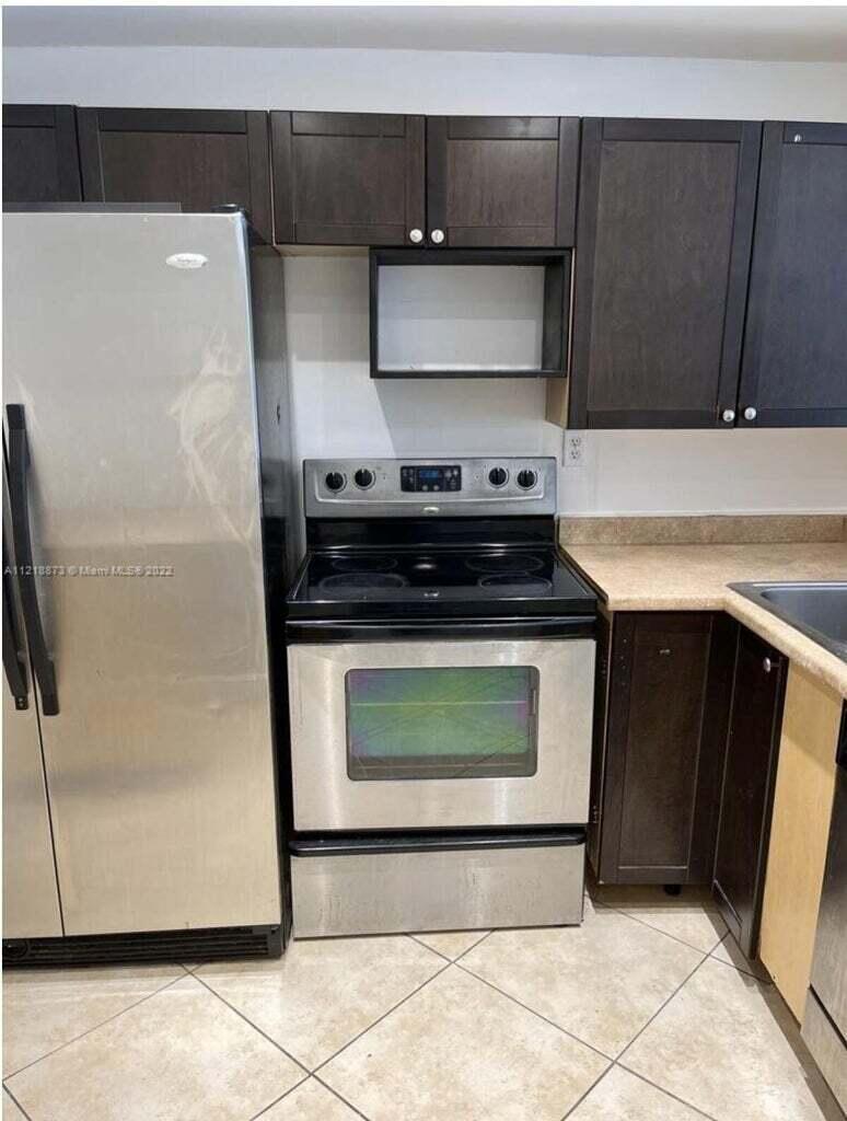 484 NW 165th St Road # 211, Miami FL 33169 photo 2