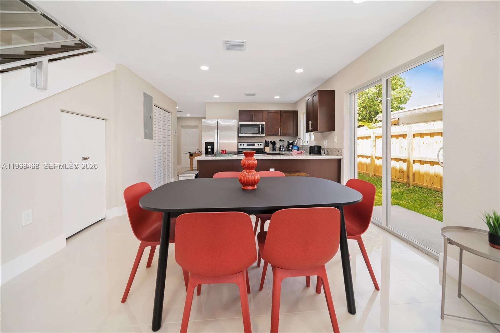 1185 NE 111th St, Miami FL 33161 photo 4