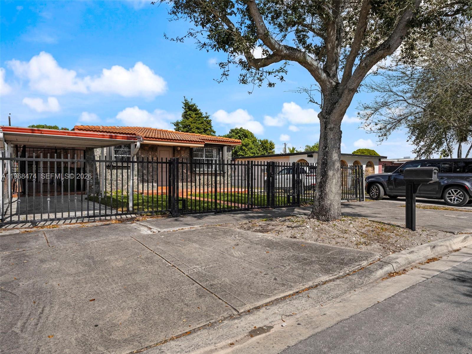 761 E 45th St, Hialeah FL 33013 photo 4
