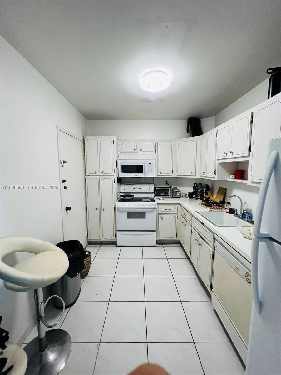 500 Bayview Dr # 1417, Sunny Isles Beach FL 33160 photo 3