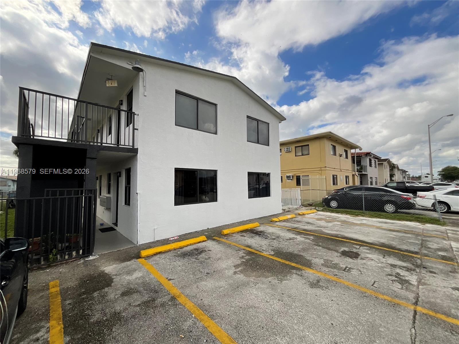 110 W 26th St # 6, Hialeah FL 33010