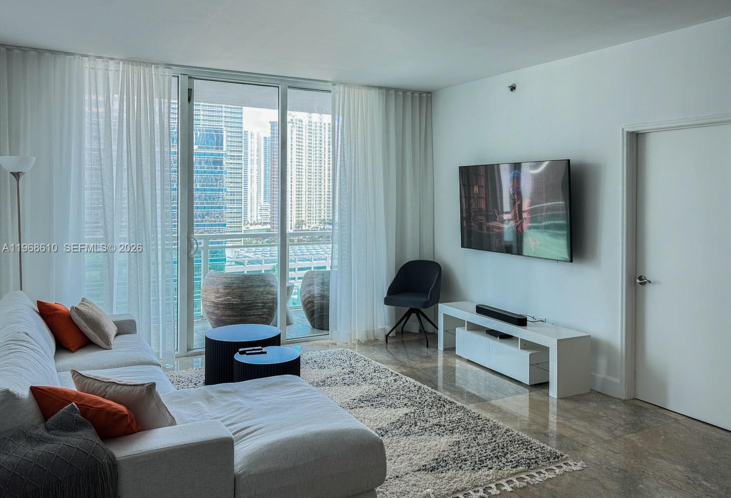950 Brickell Bay Dr # 1504, Miami FL 33131 photo 3