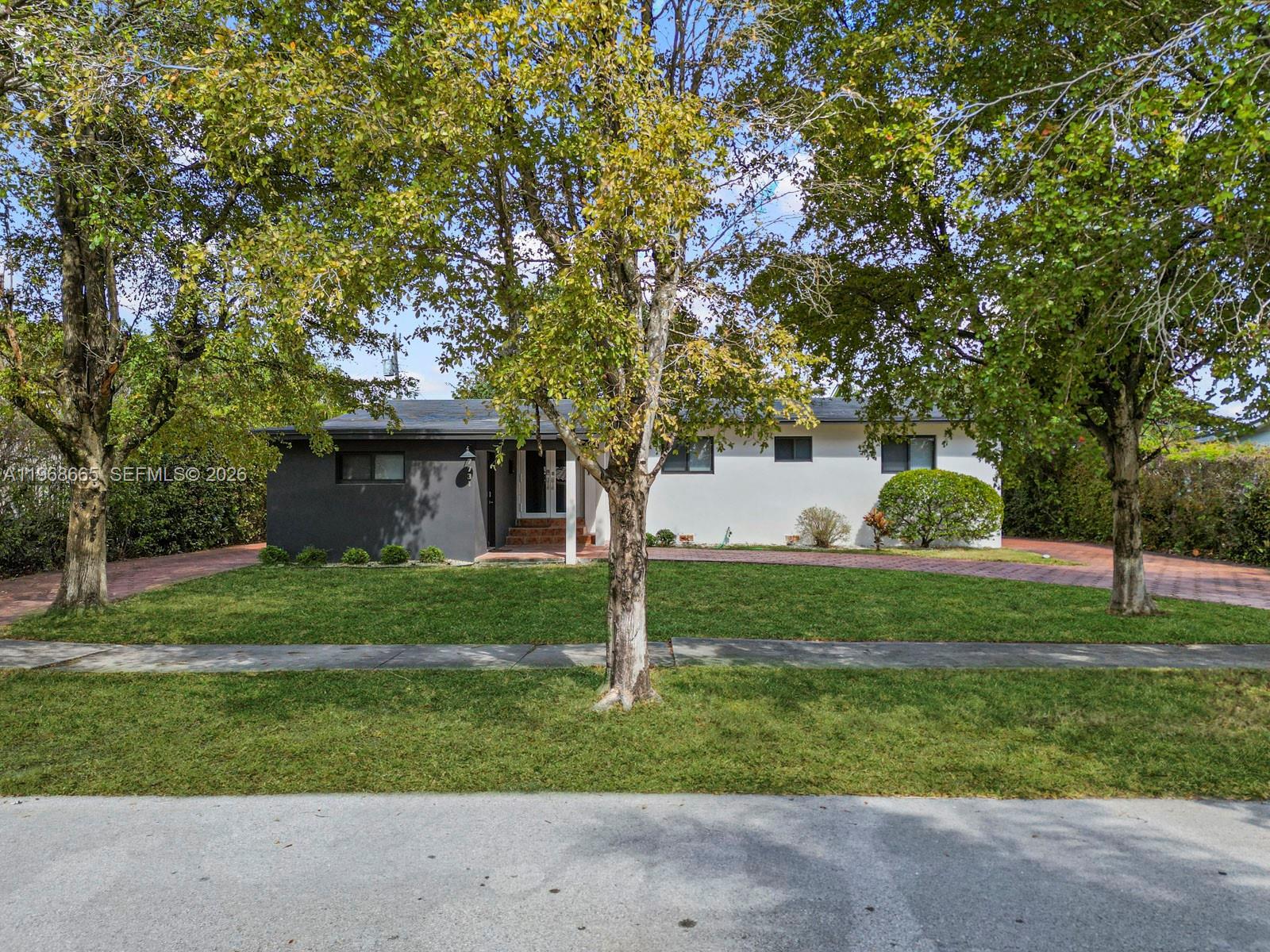 7731 SW 18th Ter, Miami FL 33155 photo 3