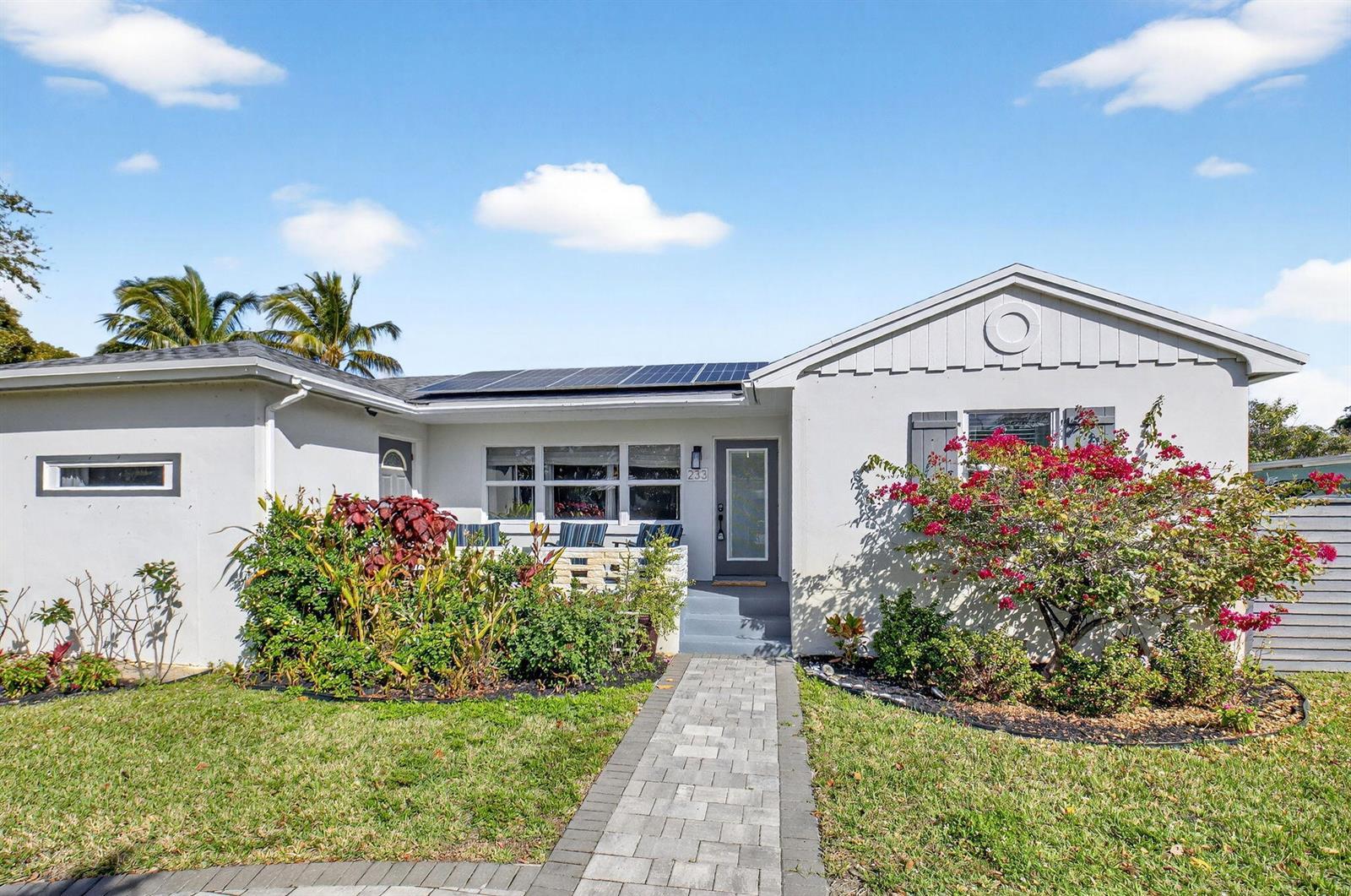 233 NE 12th Street NE, Delray Beach FL 33444 photo 3