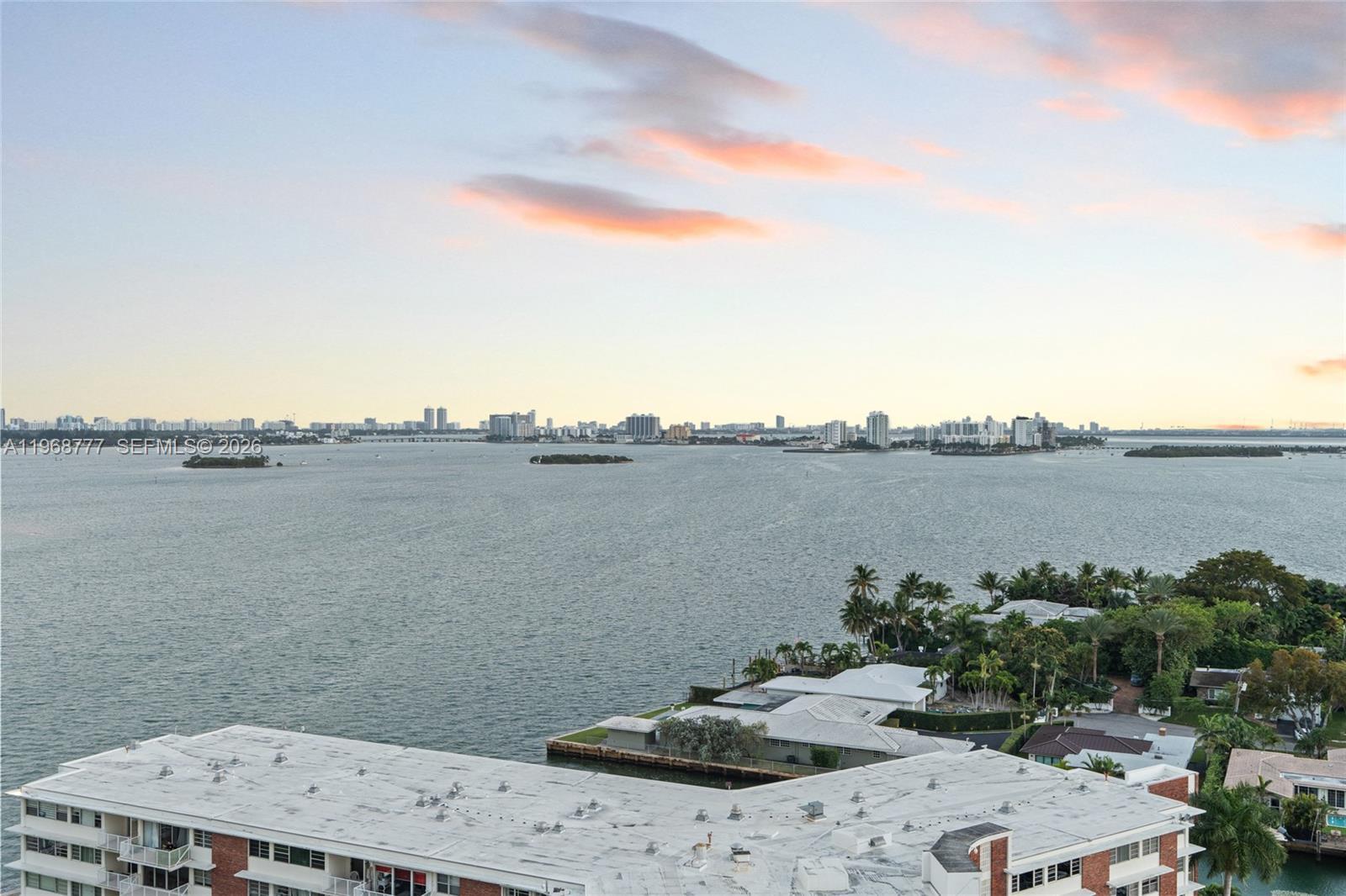4000 Towerside Ter # 1712, Miami FL 33138