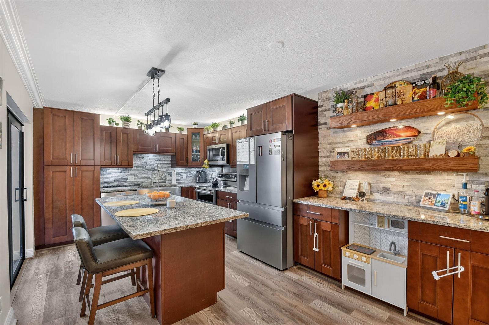 1523 15th Lane # D, FL 33463