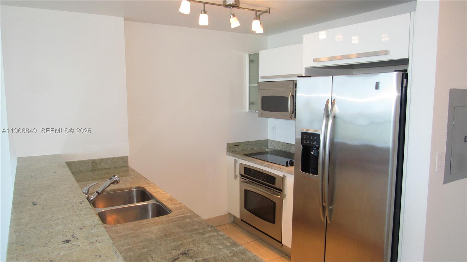 601 NE 36th St # 2308, Miami FL 33137 photo 5
