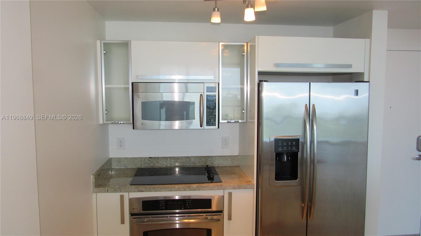601 NE 36th St # 2308, Miami FL 33137 photo 4