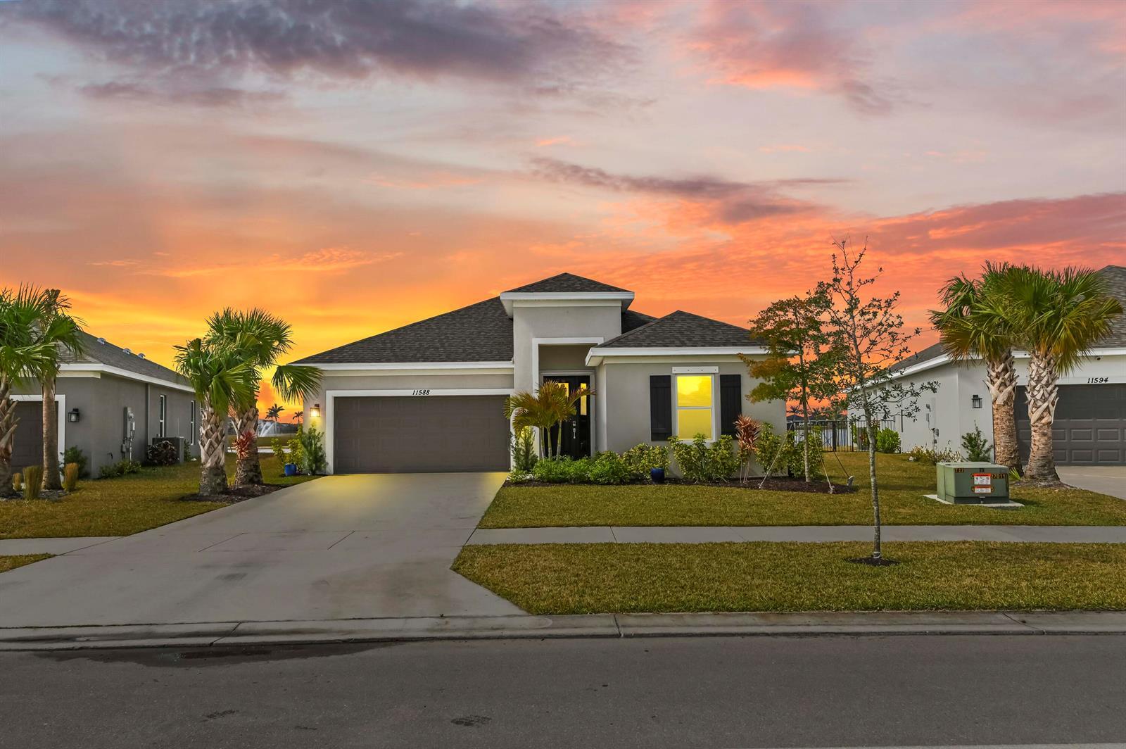 11588 SW Macelli Way, Port St. Lucie FL 34987 photo 2