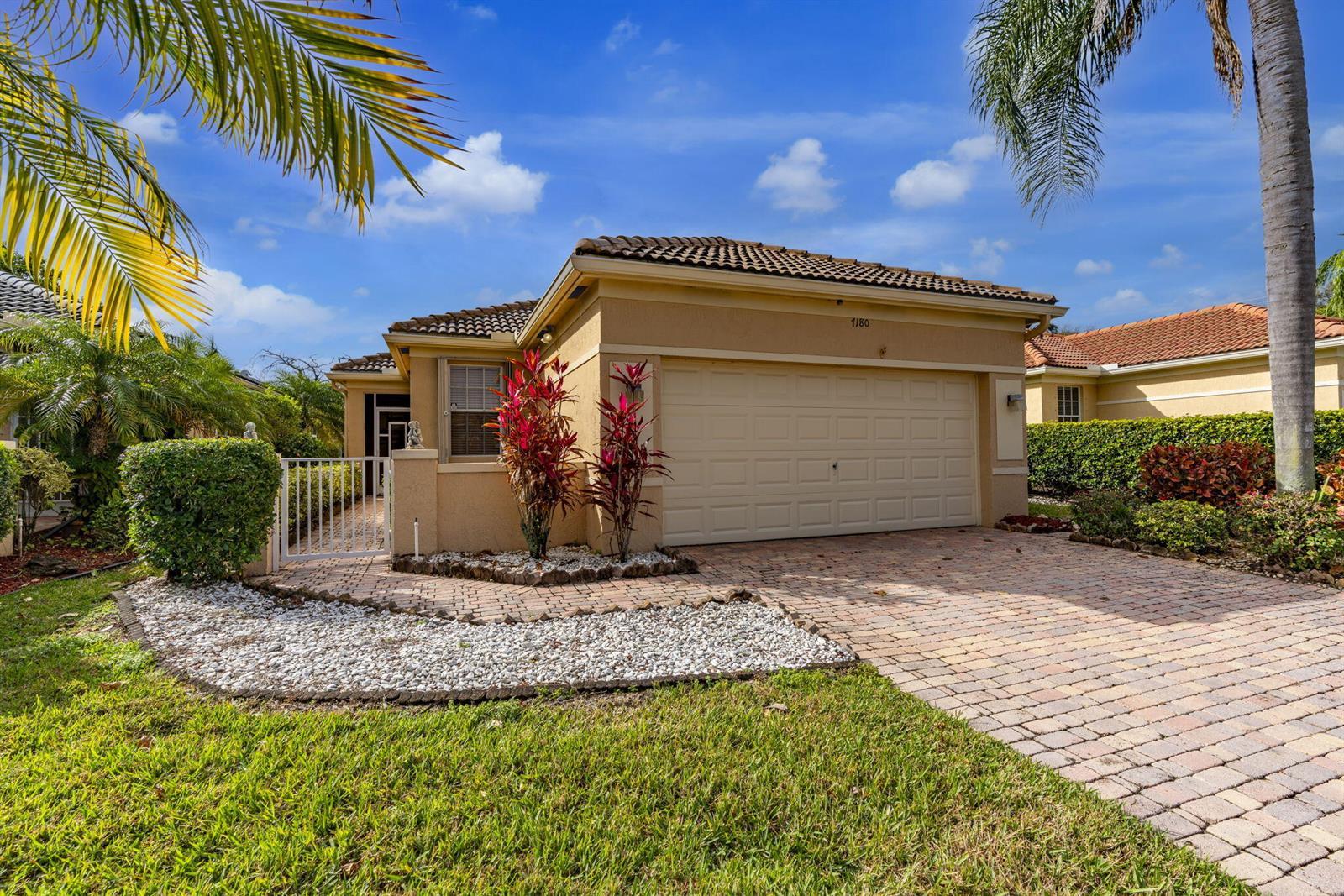 7180 Cataluna Circle, Delray Beach FL 33446 photo 3