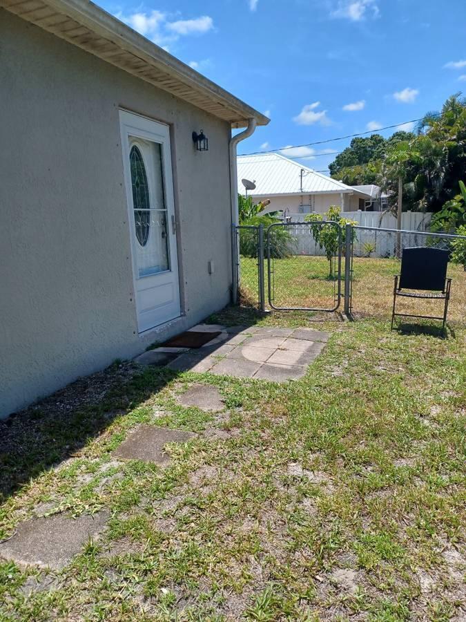 426 Easy Street, Sebastian FL 32958