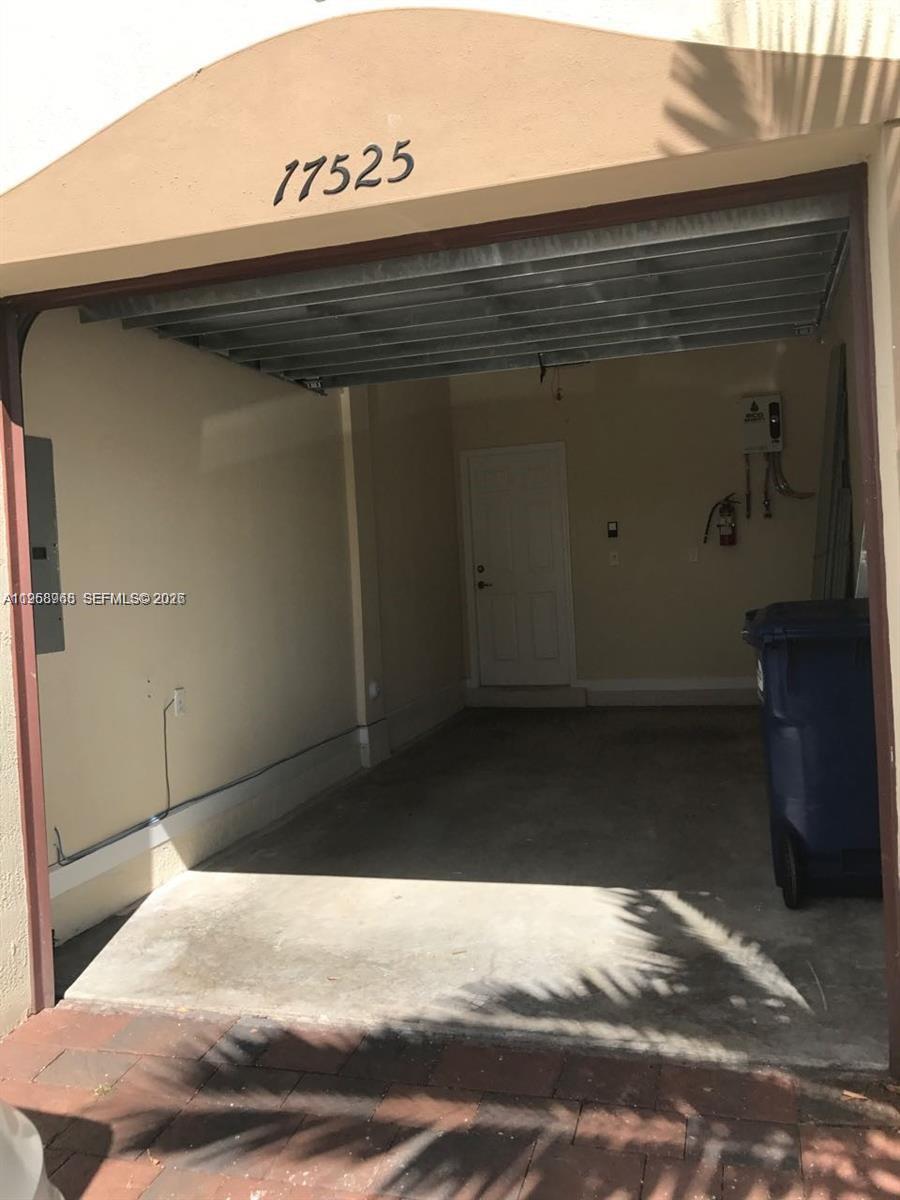 17525 SW 153rd Path, Miami FL 33187 photo 2