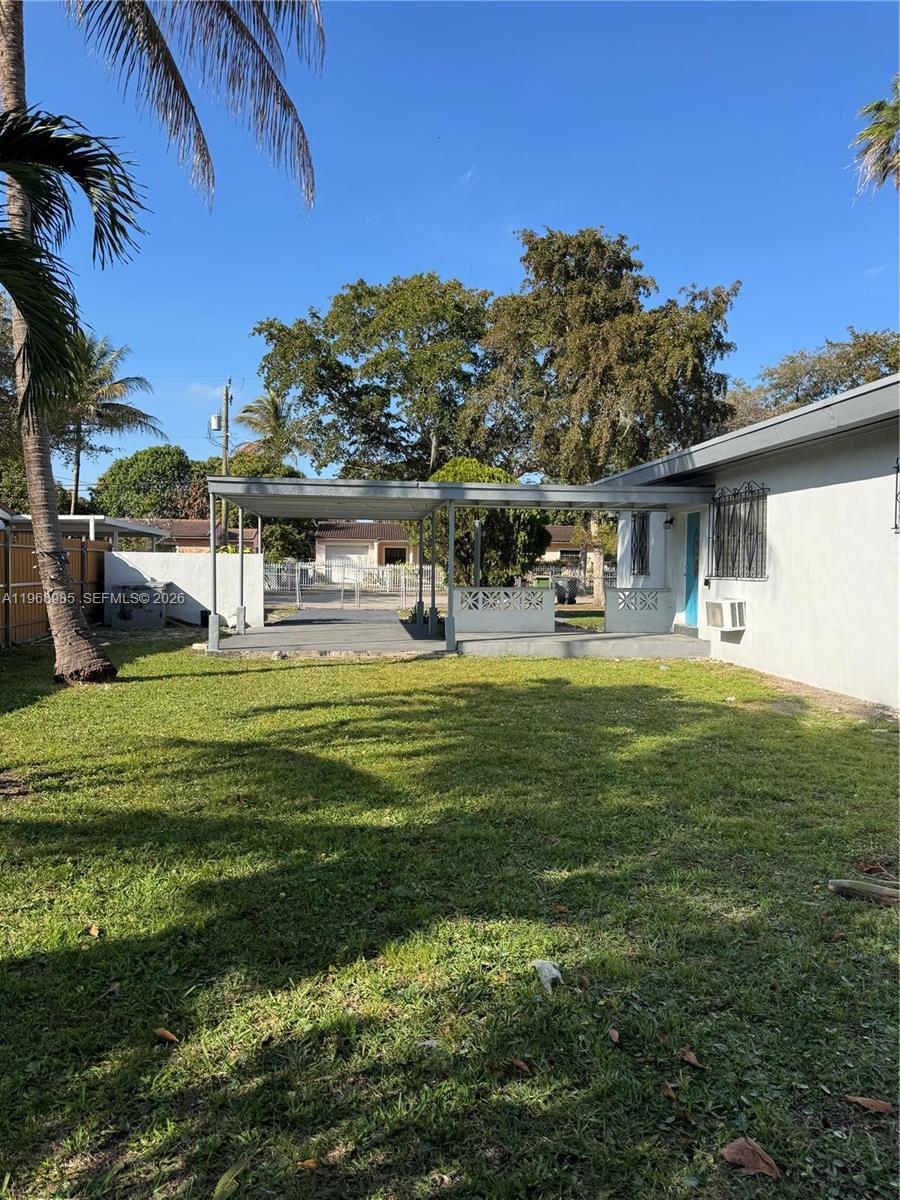480 NE 127th St, North Miami FL 33161 photo 2