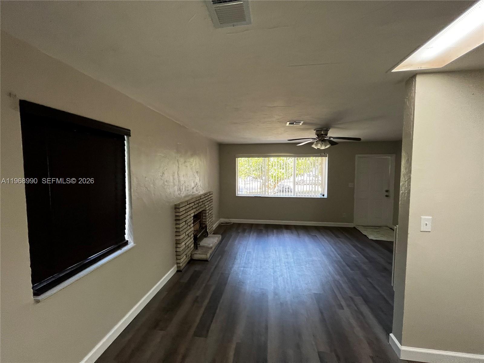 816 Beech Rd, West Palm Beach FL 33409 photo 2