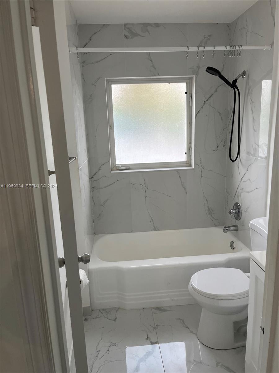 92 Hendricks Isle # 6, Fort Lauderdale FL 33301 photo 3