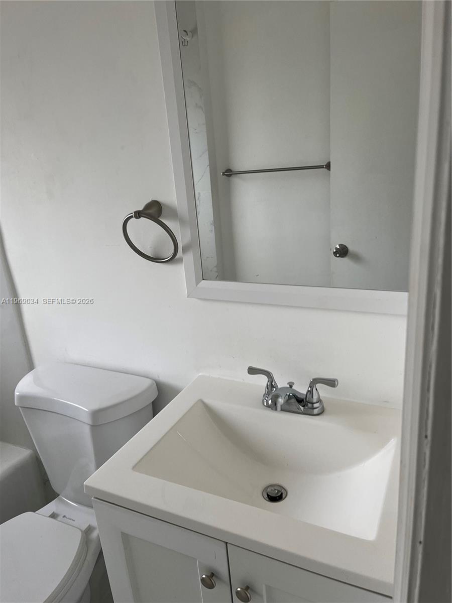92 Hendricks Isle # 6, Fort Lauderdale FL 33301 photo 4