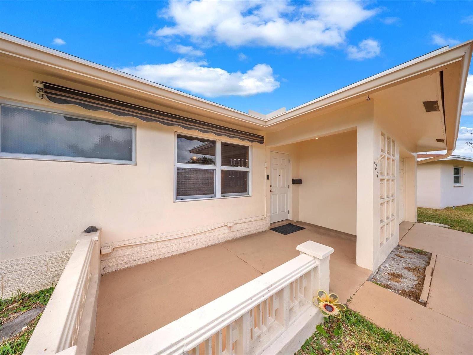 4212 NW 47th Court, Tamarac FL 33319 photo 2