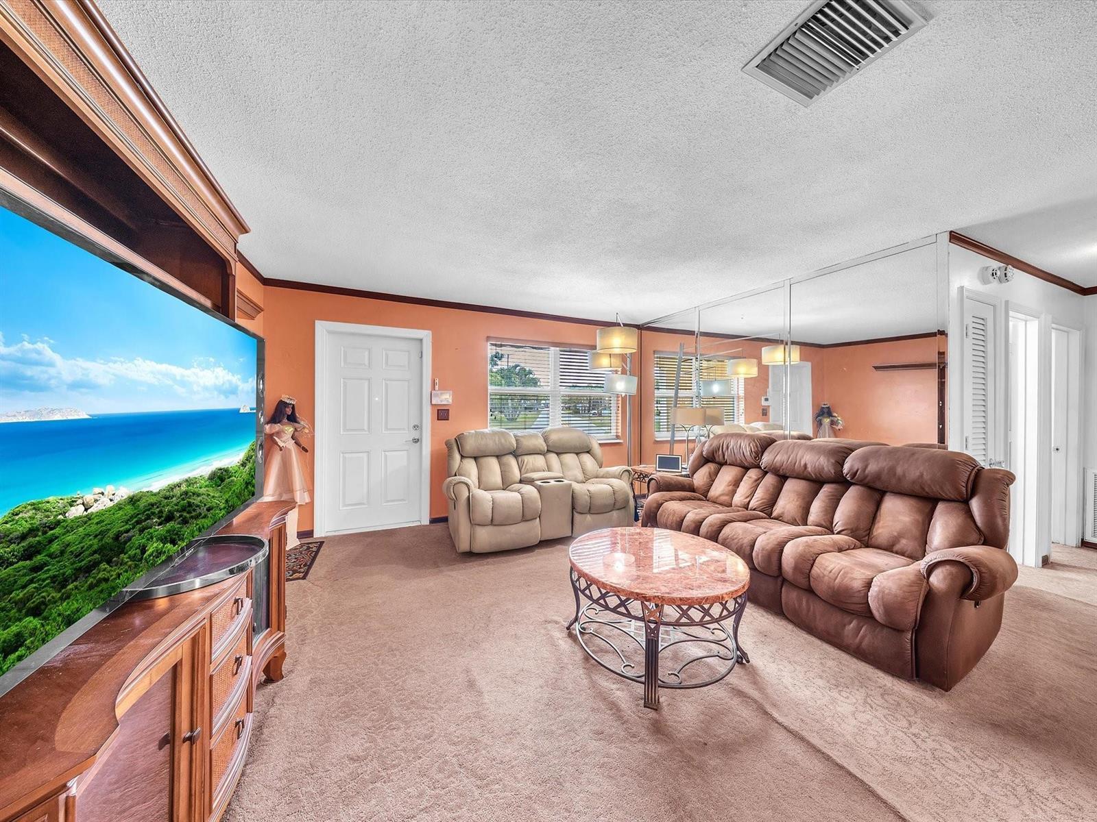 4212 NW 47th Court, Tamarac FL 33319 photo 4