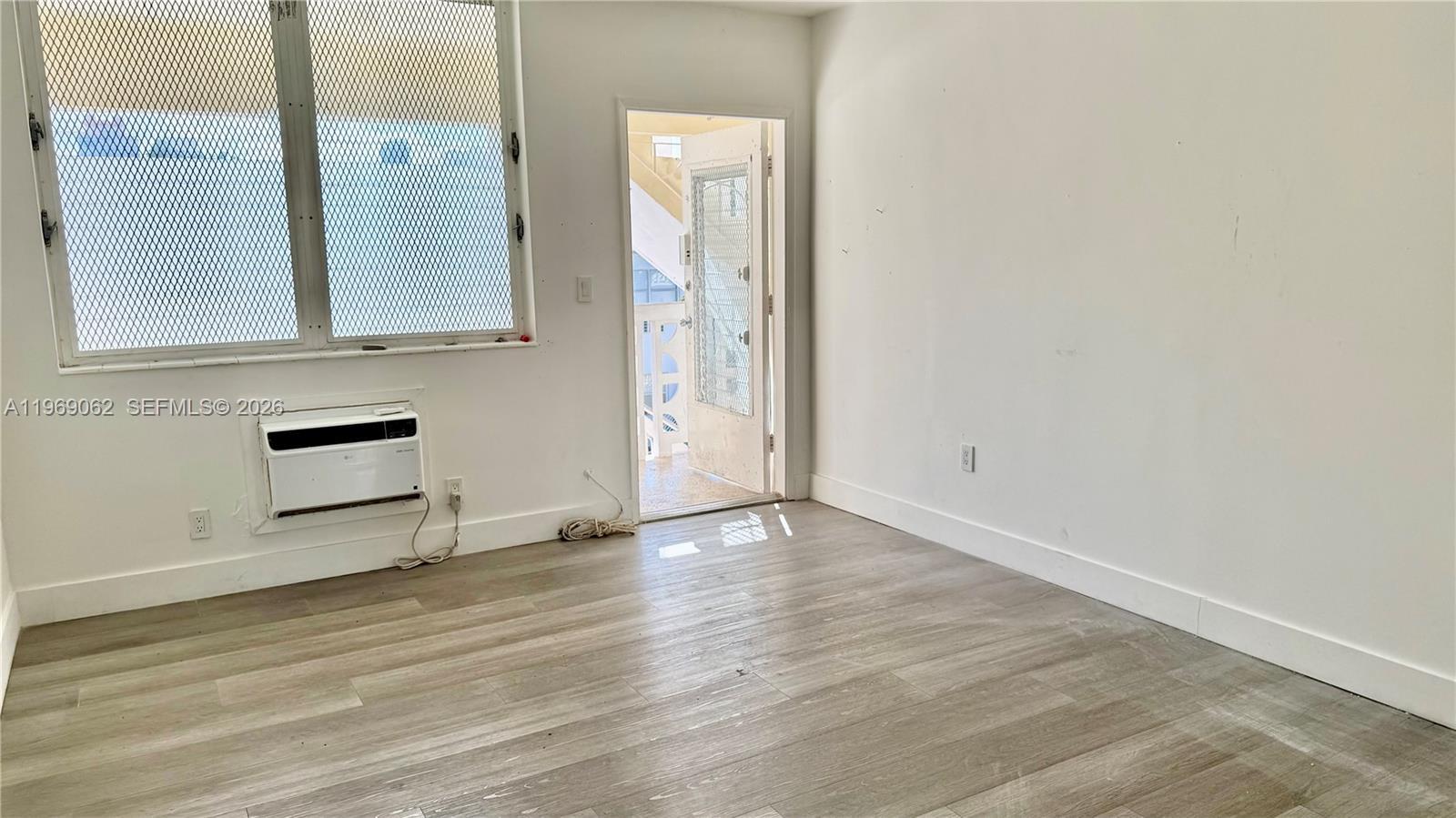 900 Euclid Ave # 10, Miami Beach FL 33139 photo 4