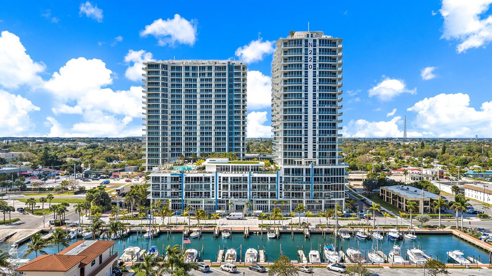 220 Lake Shore Drive # 1521, Lake Park FL 33403