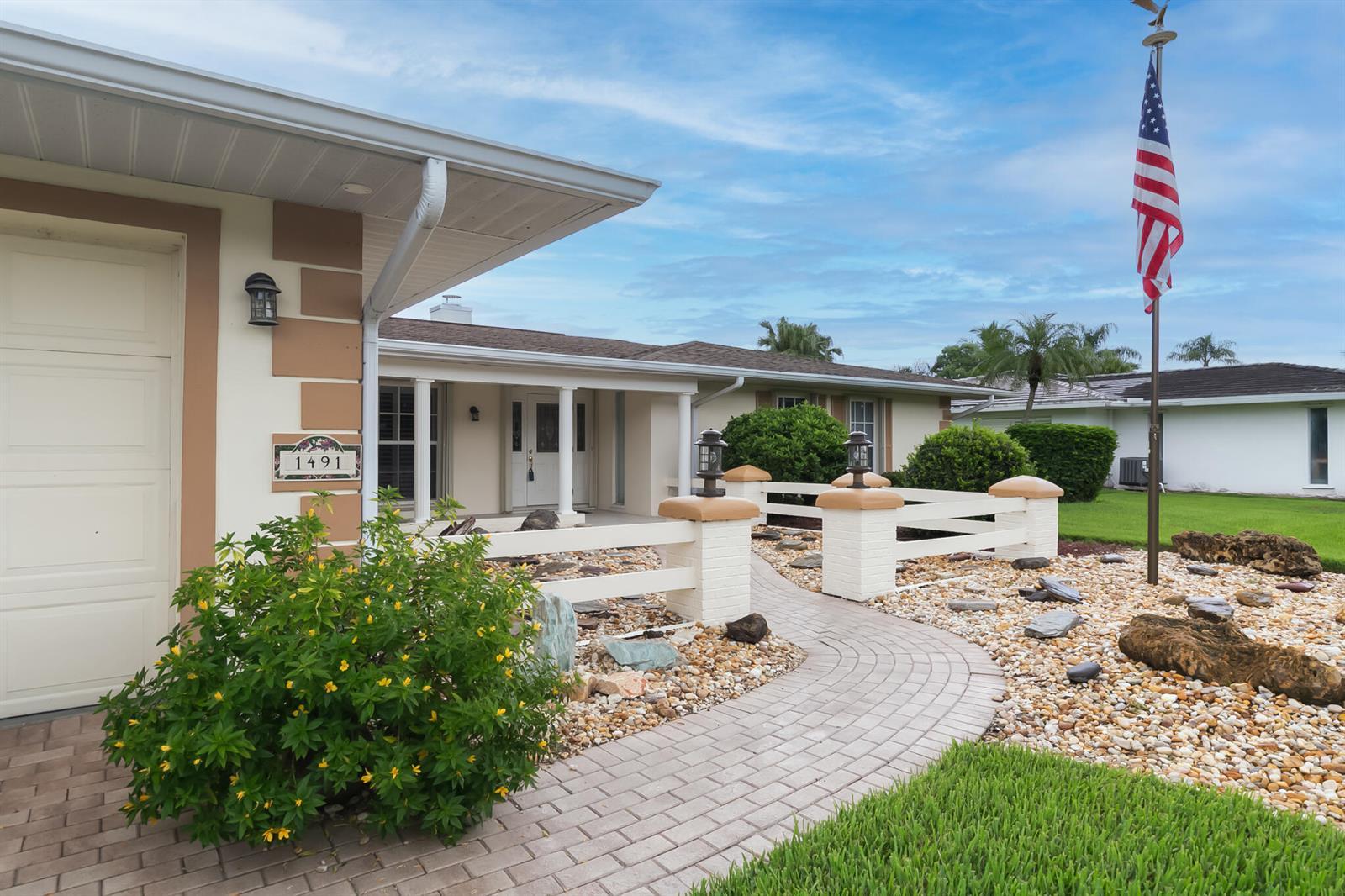 1491 SE Sunshine Avenue, Port St. Lucie FL 34952 photo 3