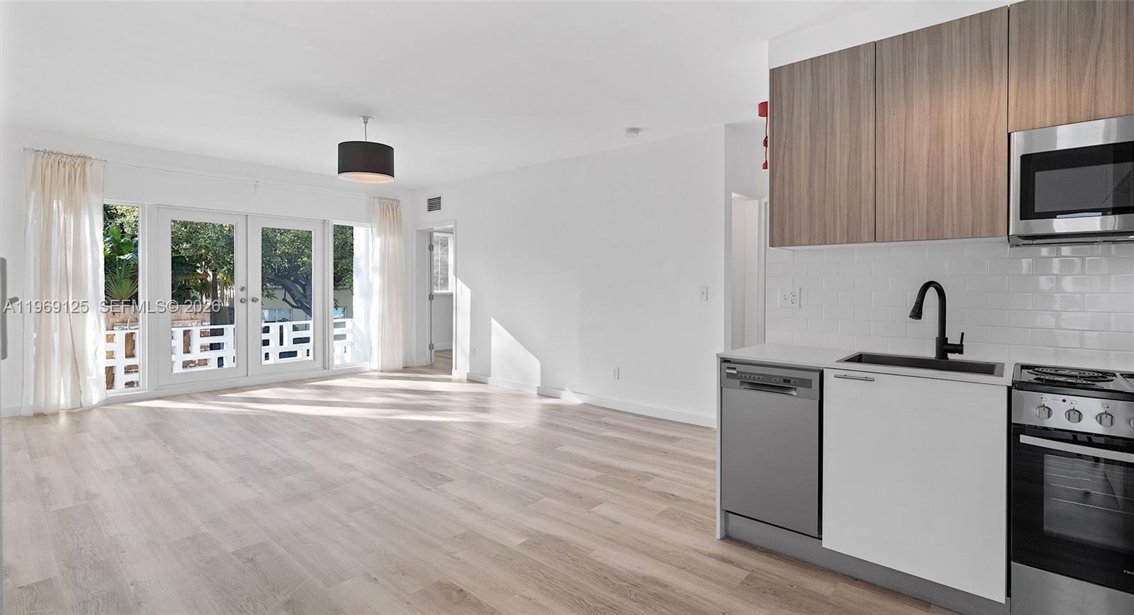 1561 Jefferson Avenue, Miami Beach FL 33139