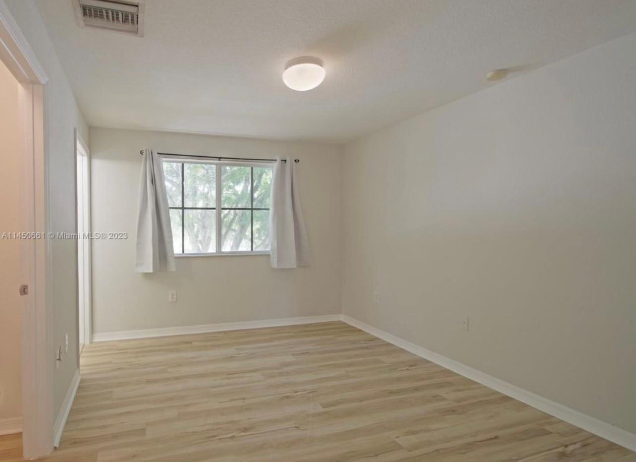 6030 SW 19th Place, North Lauderdale FL 33068 photo 5