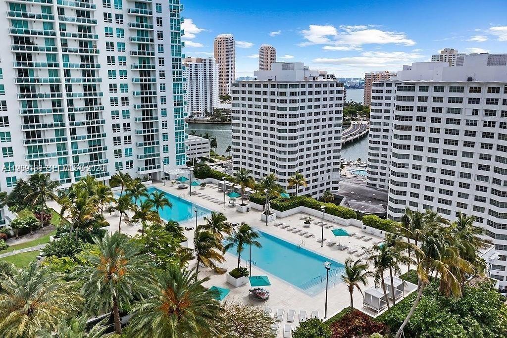950 Brickell Bay Dr # 3605, Miami FL 33131 photo 4