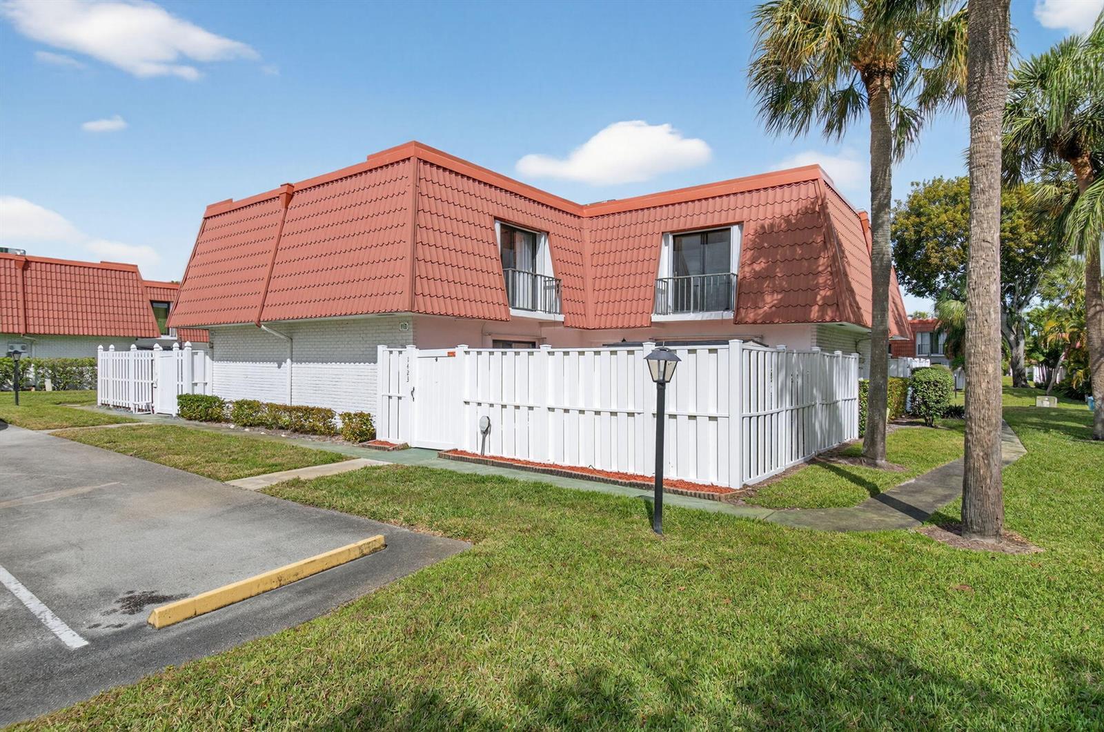1423 SW 28th Avenue # B, Boynton Beach FL 33426 photo 3