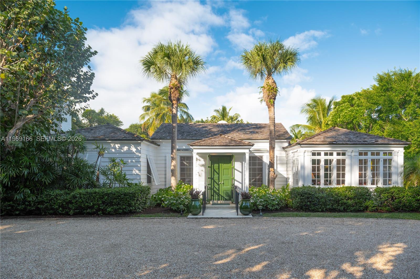 200 S Beach Rd, Jupiter Island FL 33455 photo 2
