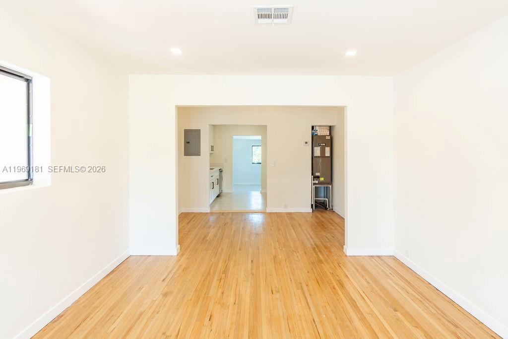 415 E 52nd St, Hialeah FL 33013 photo 3