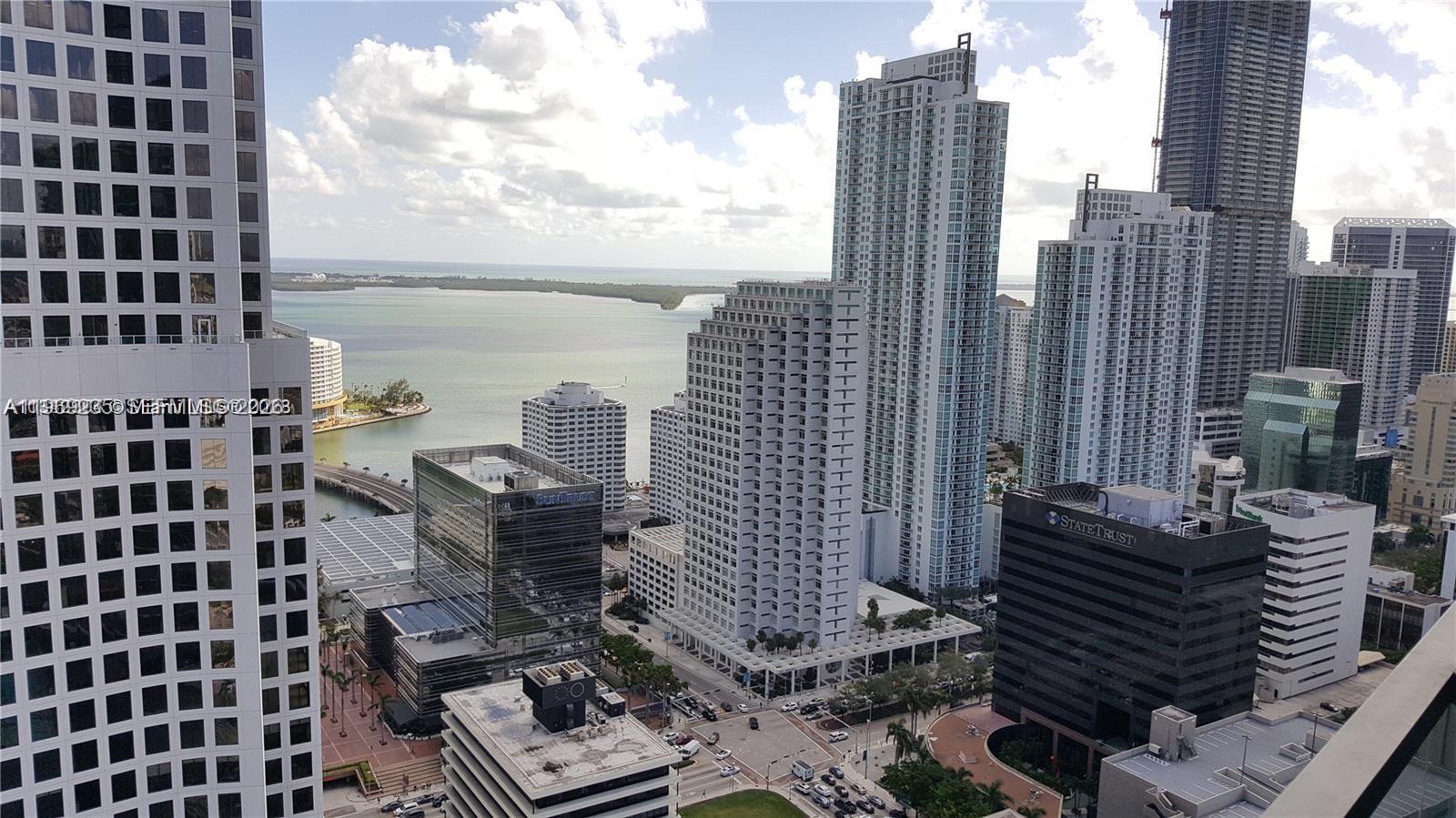 68 SE 6th St # 3305, Miami FL 33131 photo 3