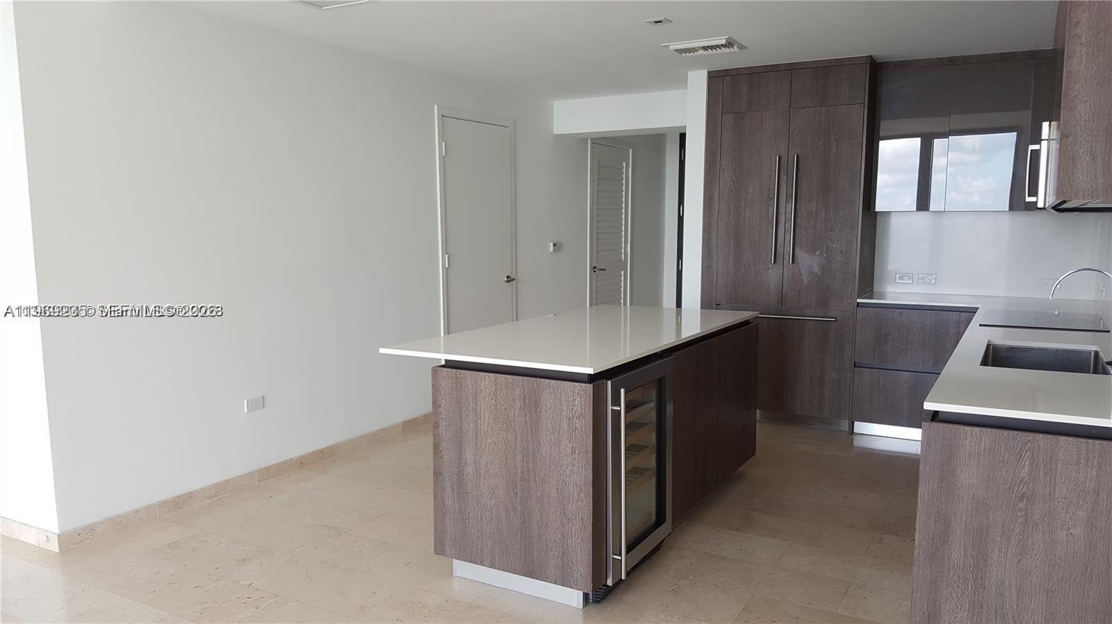 68 SE 6th St # 3305, Miami FL 33131 photo 5