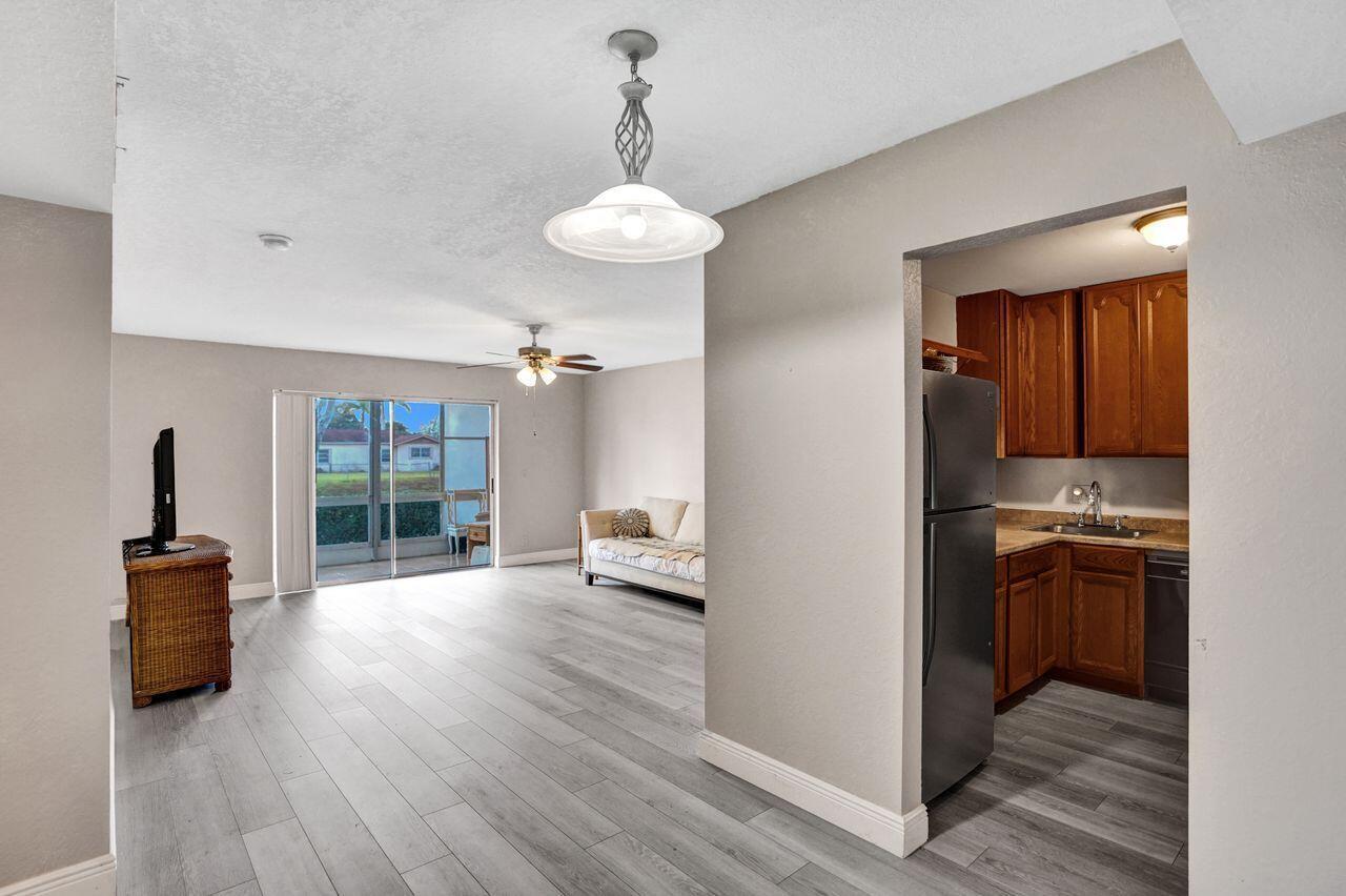 12014 Greenway Circle S # 109, Royal Palm Beach FL 33411 photo 3
