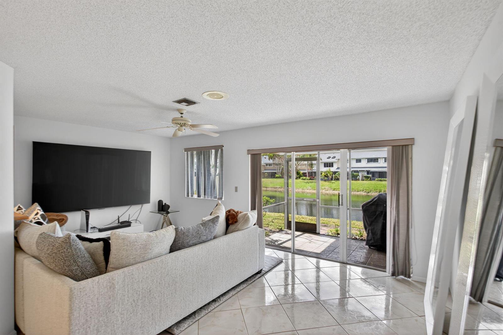 2274 Discovery Circle W # 2274, Deerfield Beach FL 33442 photo 4