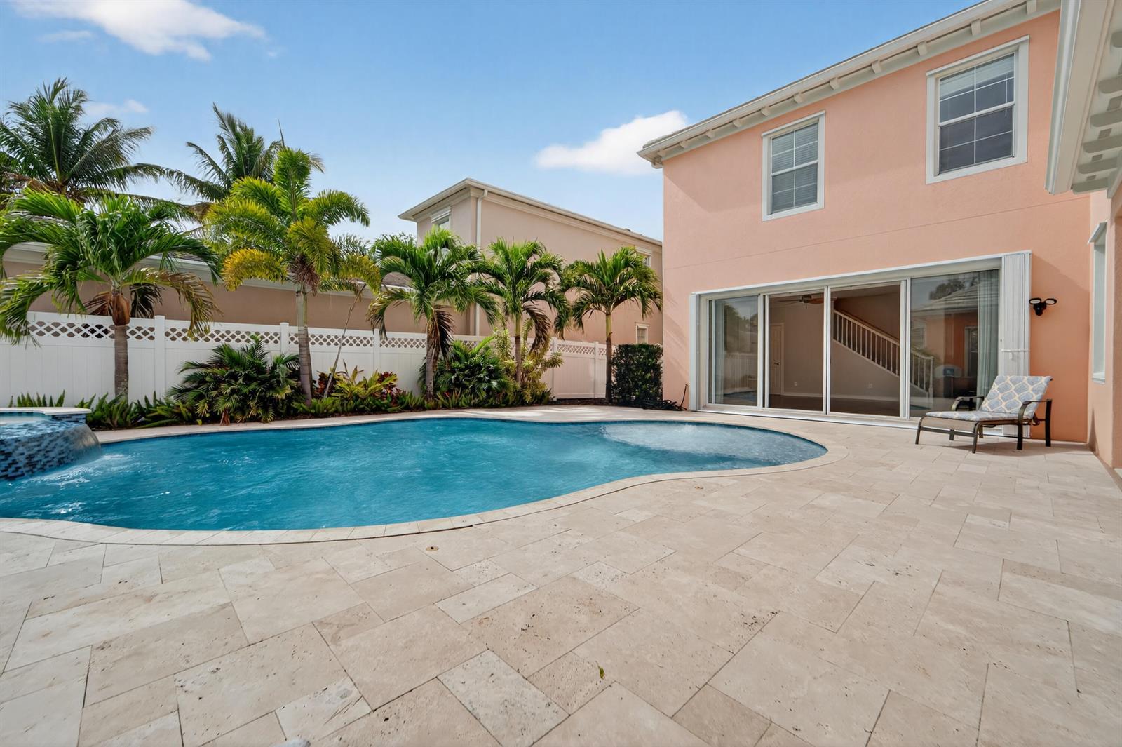 2625 E Community Drive, Jupiter FL 33458 photo 2