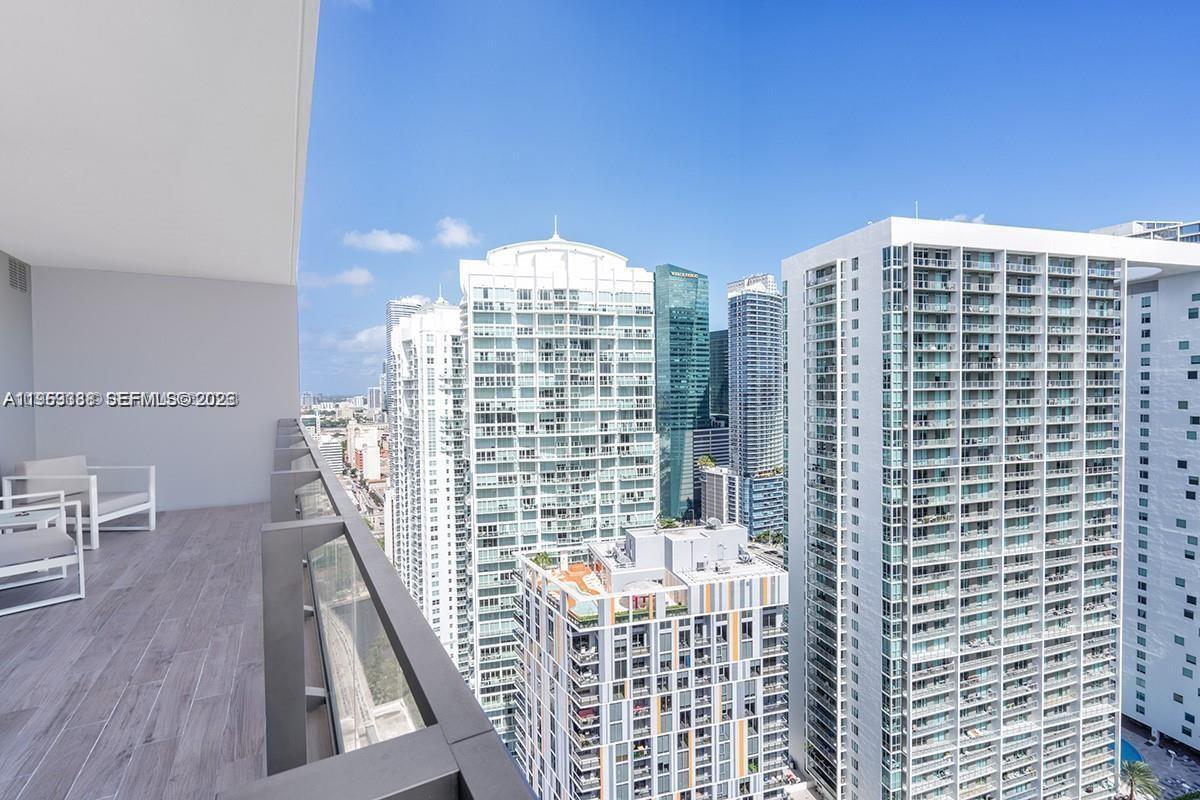 68 SE 6th St # 2807, Miami FL 33131