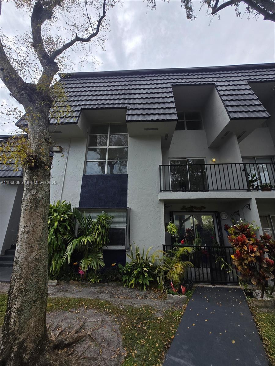 8007 W 6th Ave # M, Hialeah FL 33014 photo 2