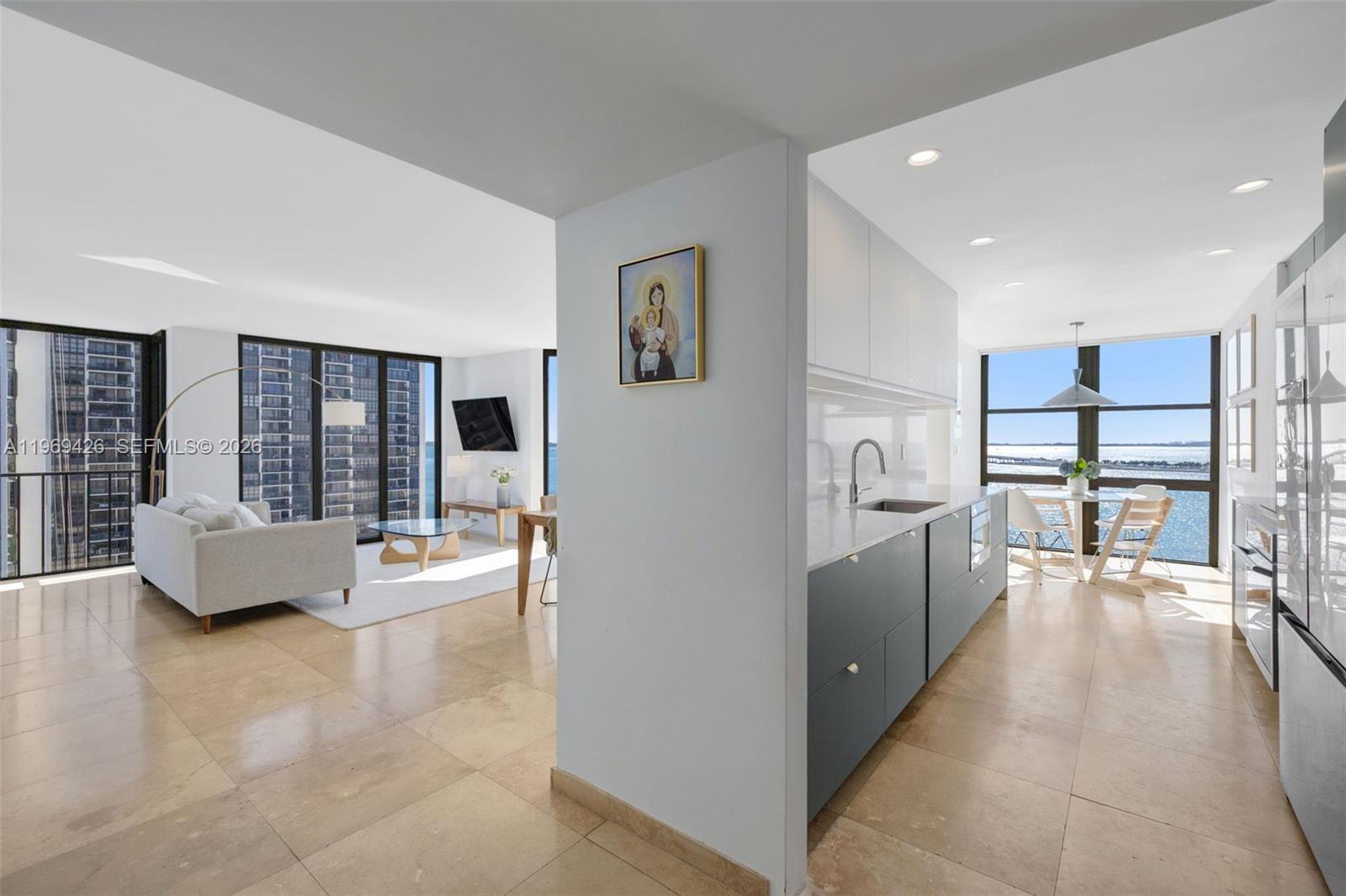 1915 Brickell Ave # 1407, Miami FL 33129 photo 4