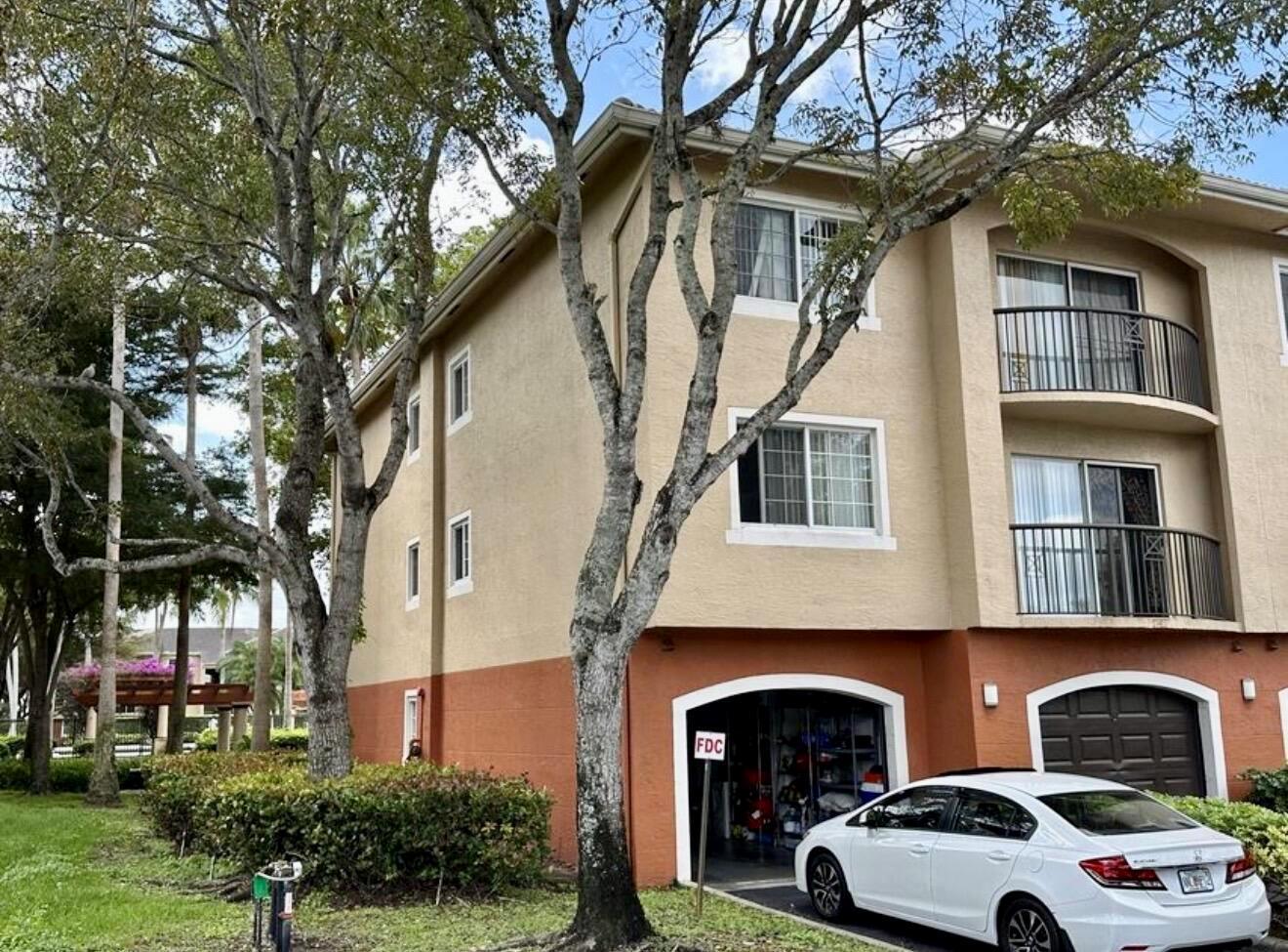 4191 N Haverhill Road # 405, West Palm Beach FL 33417 photo 2