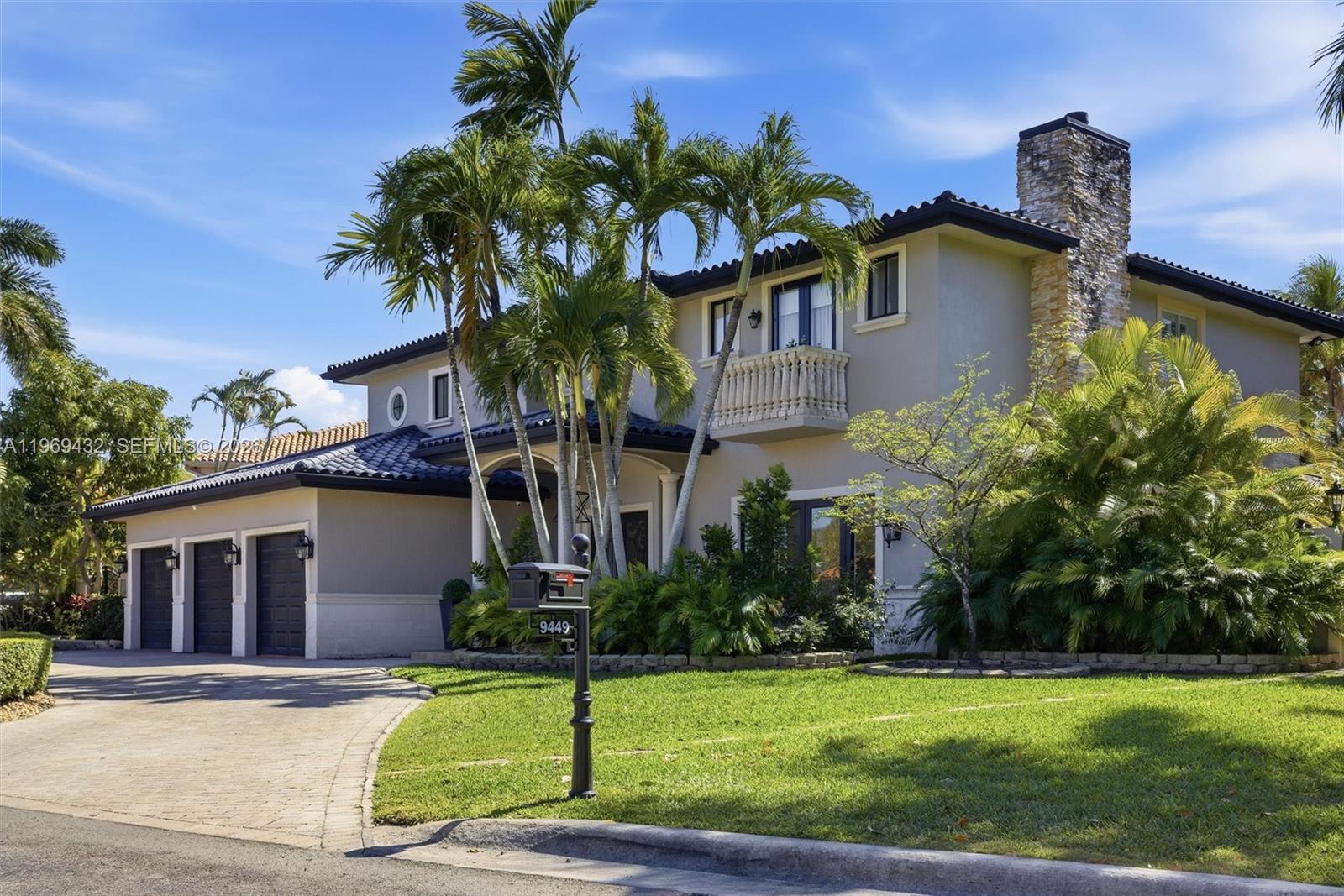 9449 NW 54th Doral Cir Ln, Doral FL 33178 photo 3