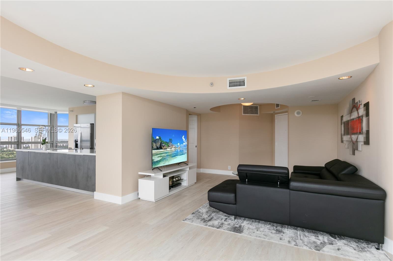 3500 Mystic Pointe Dr # 2603, Aventura FL 33180 photo 3