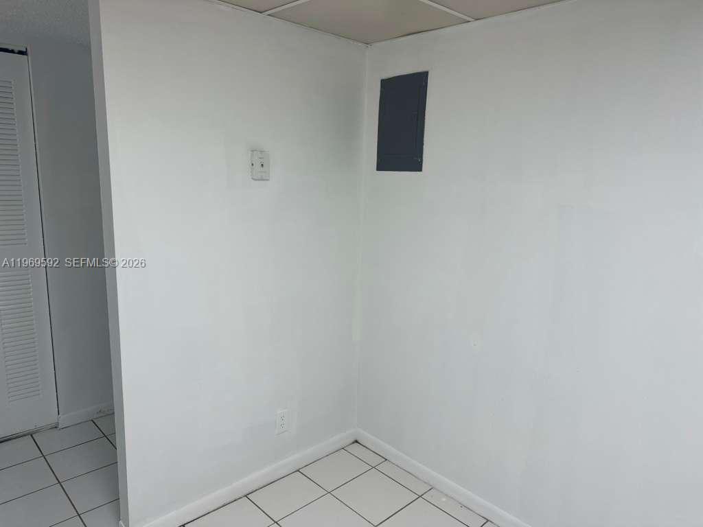 500 Executive Center Dr # 1C, West Palm Beach FL 33401 photo 2