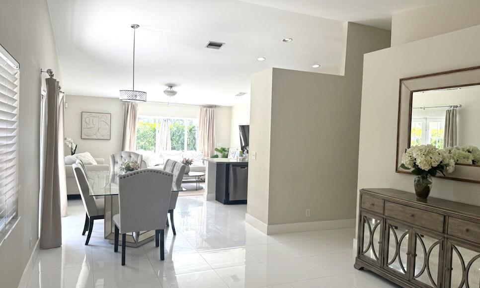 4274 NW 1st Place, Deerfield Beach FL 33442 photo 3