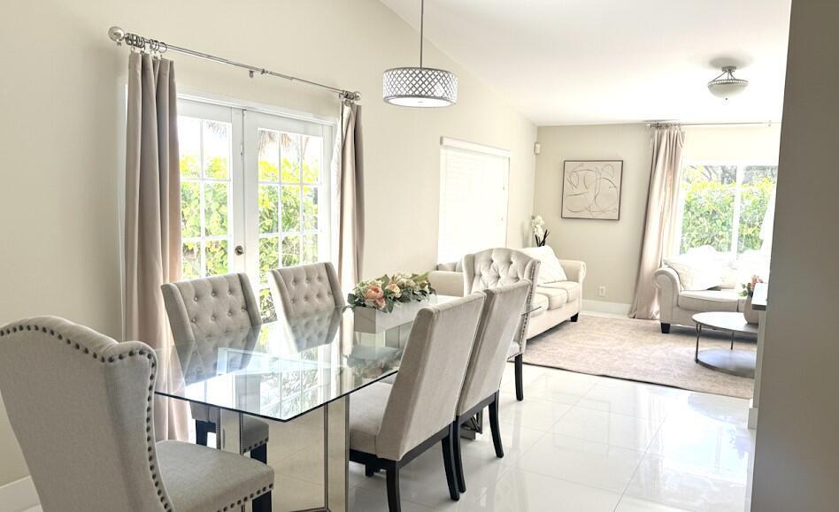 4274 NW 1st Place, Deerfield Beach FL 33442 photo 4