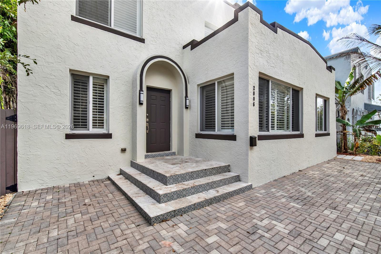 2006 SW 12th St, Miami FL 33135 photo 3