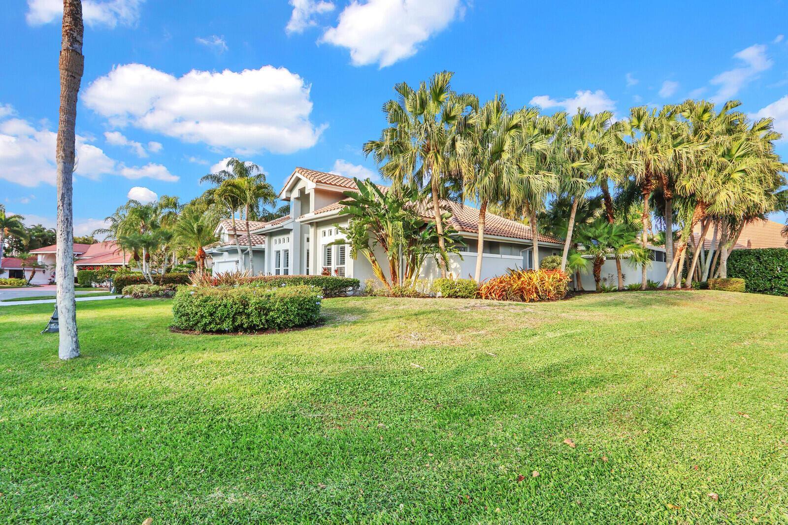 10 Martinique Cove, Palm Beach Gardens FL 33418 photo 2
